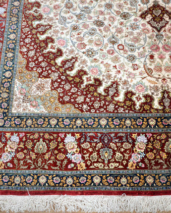 Very Fine Persian Qum  Rug , Made from 100 % Natural silk in Persia