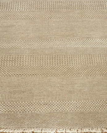 Modern design hand knotted from natural wool in India
