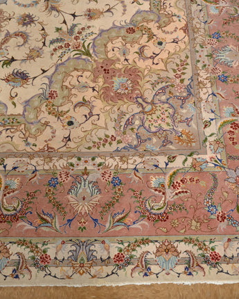 Fine Persian Tabriz, Hand Knotted from very fine Natural Wool & Silk , Price: $14500