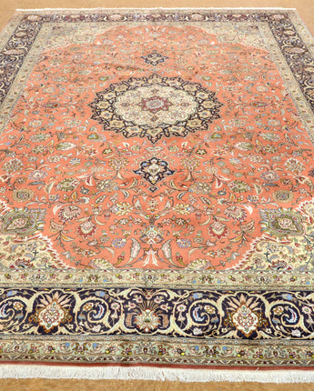 Fine Persian Tabriz Hand Knotted from very fine Natural Wool, Size 8.4 x 11.6