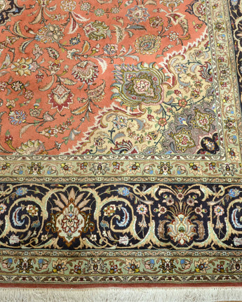Fine Persian Tabriz Hand Knotted from very fine Natural Wool, Size 8.4 x 11.6