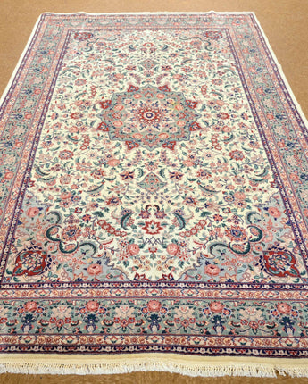 Sino Persian Hand Knotted from Natural Wool, Size 6 x 9.5