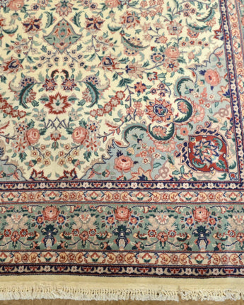 Sino Persian Hand Knotted from Natural Wool, Size 6 x 9.5